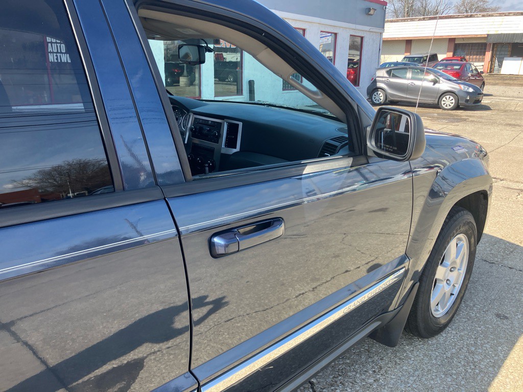 2010 Jeep Grand Cherokee Image 9