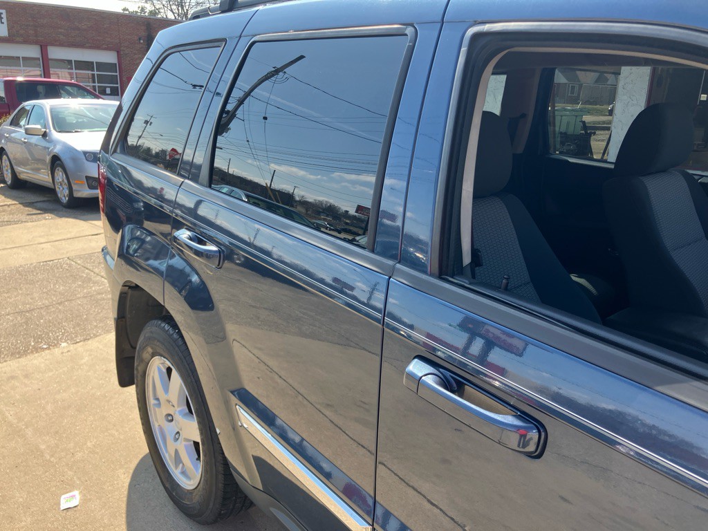 2010 Jeep Grand Cherokee Image 10