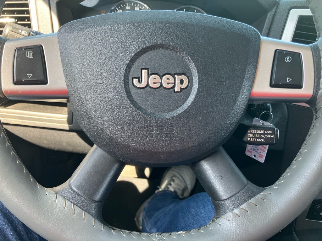 2010 Jeep Grand Cherokee Image 13