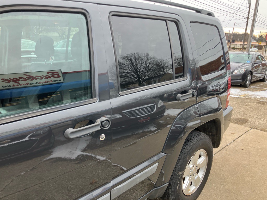 2011 Jeep Liberty Image 5