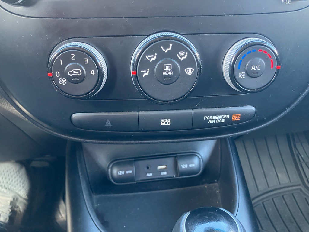 2015 Kia Soul Image 15