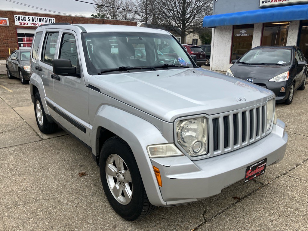 2010 Jeep Liberty Image 1