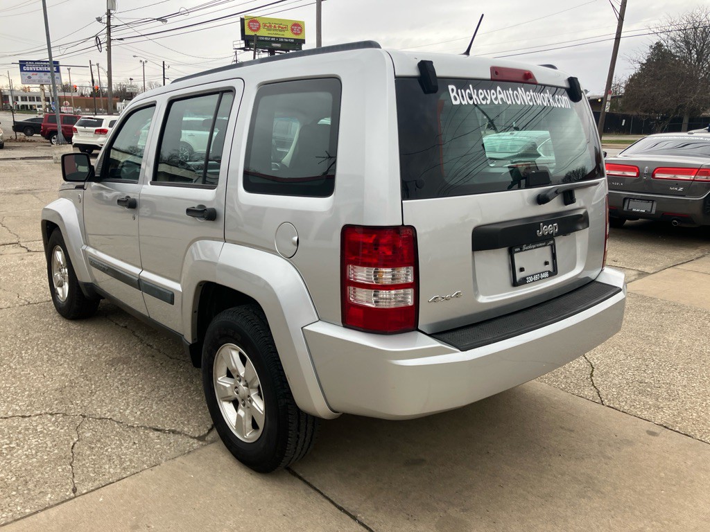 2010 Jeep Liberty Image 6