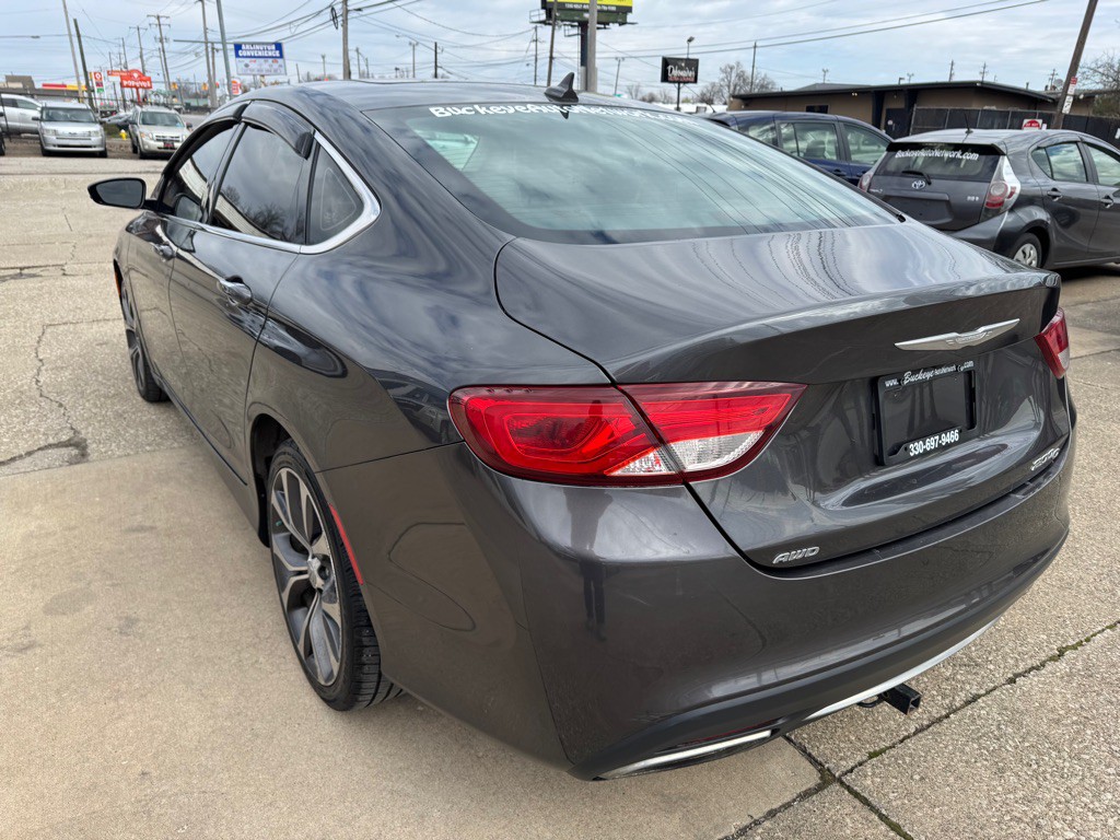 2015 Chrysler 200 Image 6