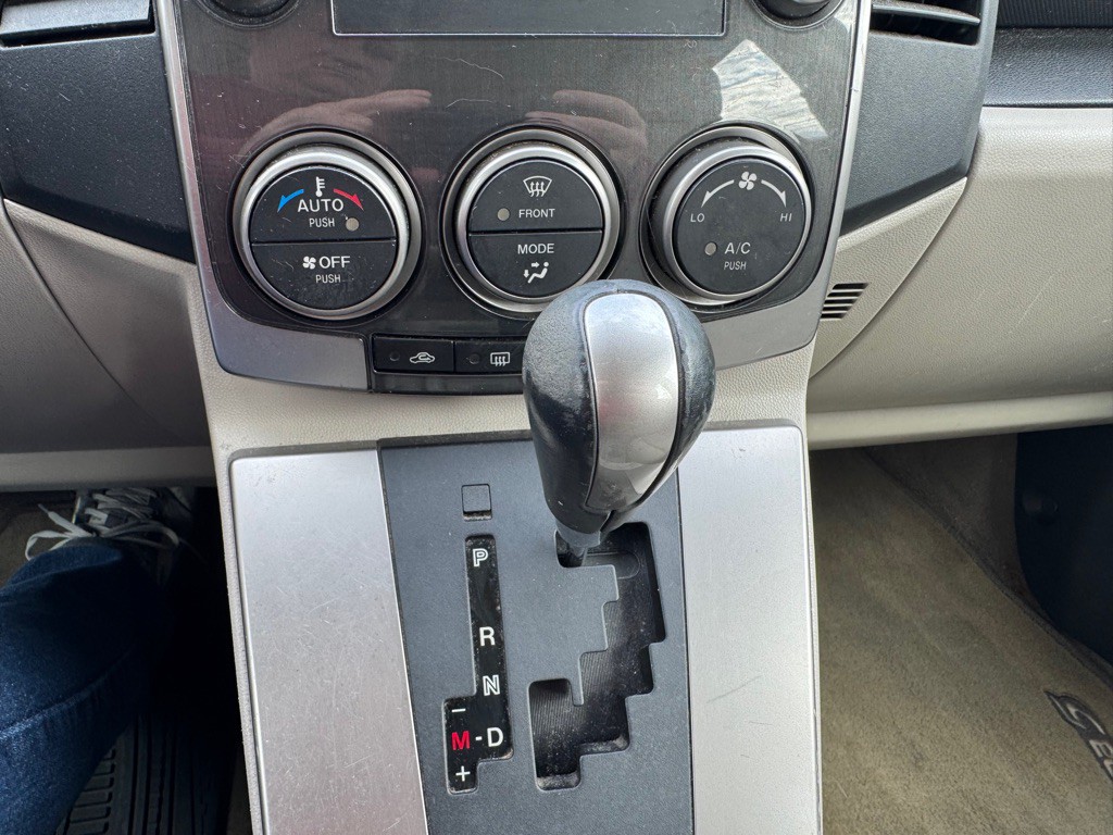 2009 Mazda Mazda5 Image 17
