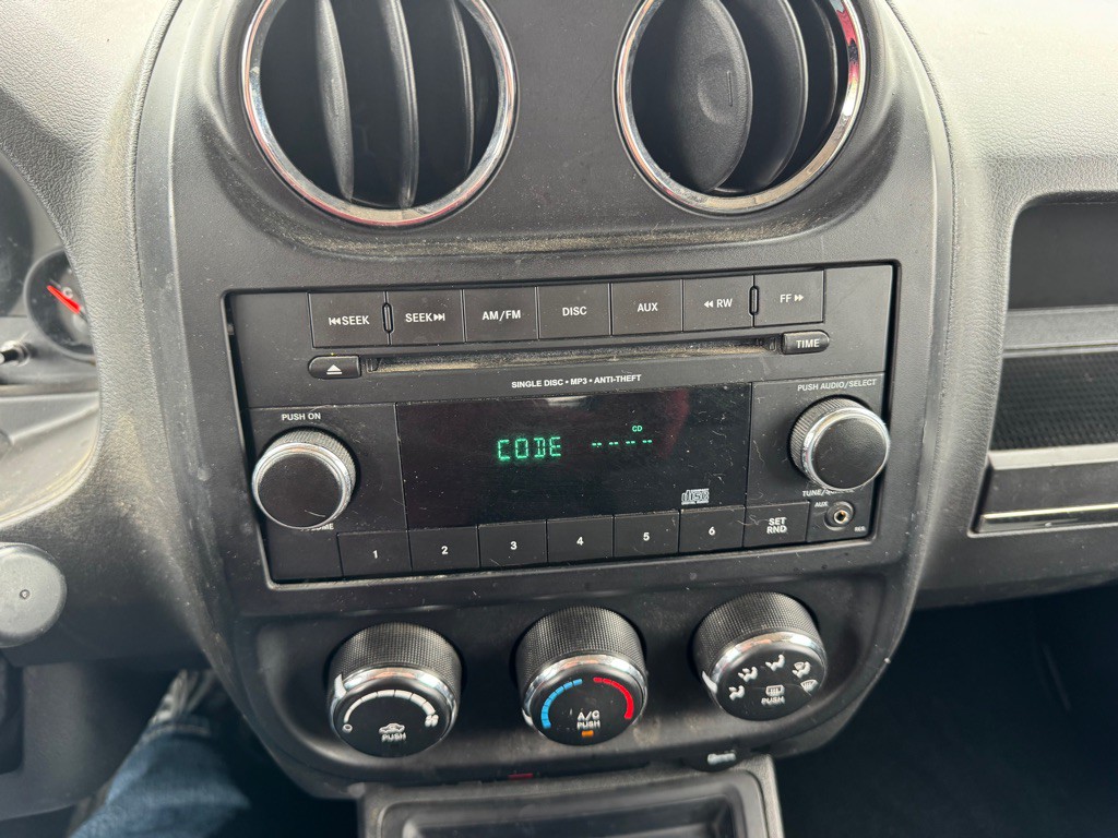 2013 Jeep Patriot Image 14