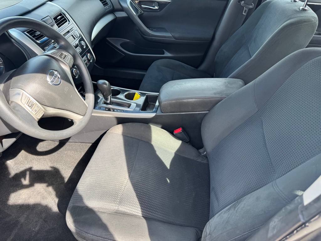 2014 Nissan Altima Image 17