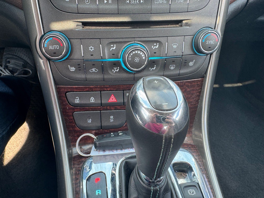 2013 Chevrolet Malibu Image 16