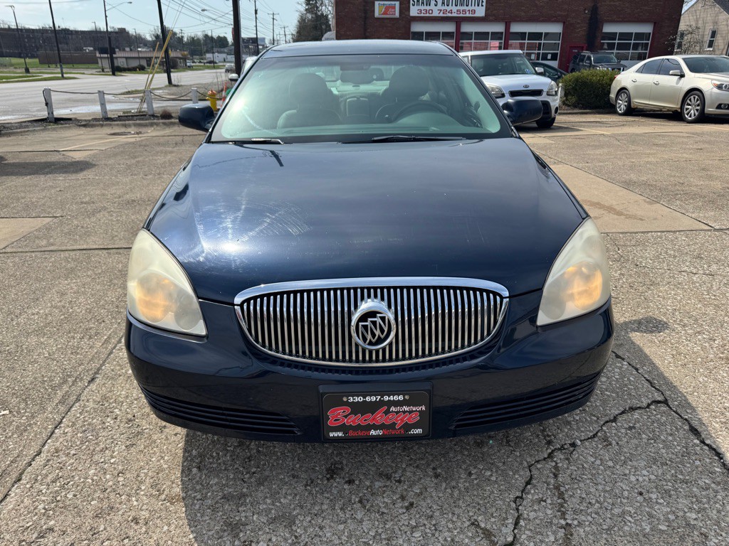 2009 Buick Lucerne Image 2