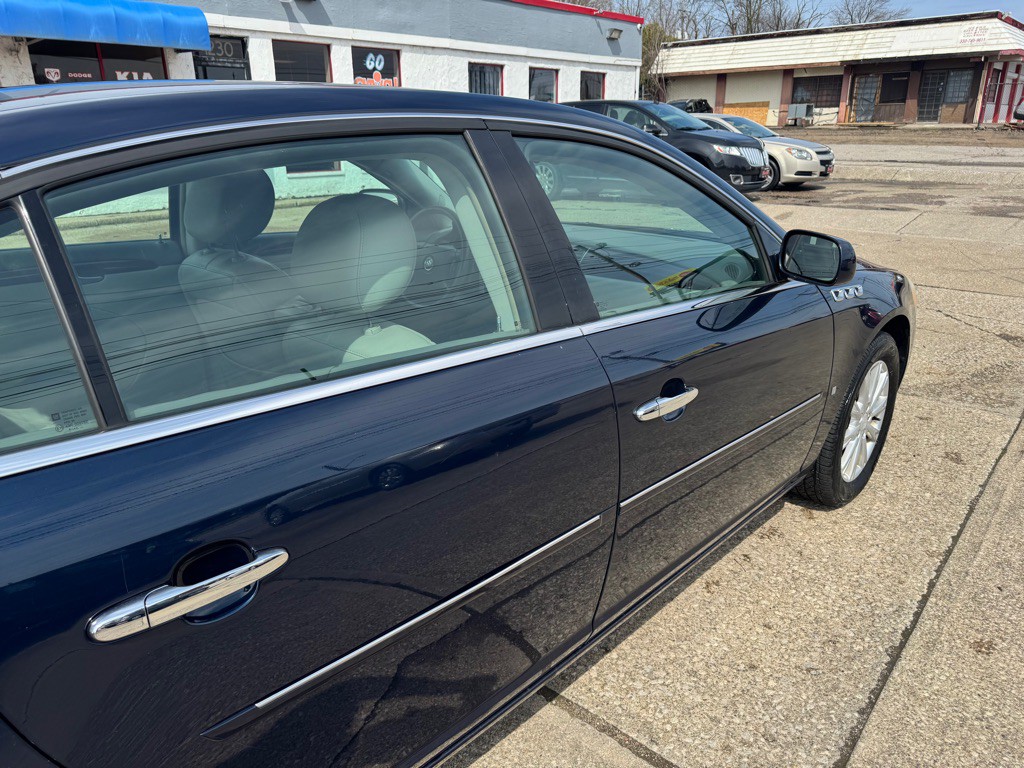 2009 Buick Lucerne Image 9