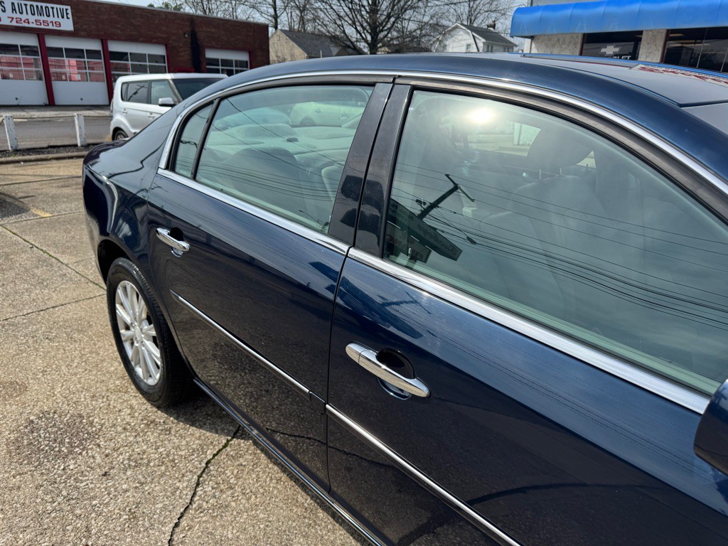 2009 Buick Lucerne Image 10