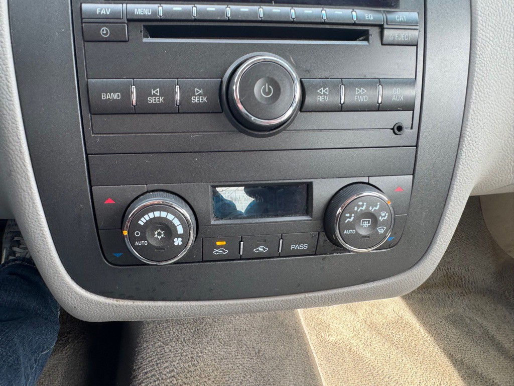 2009 Buick Lucerne Image 15