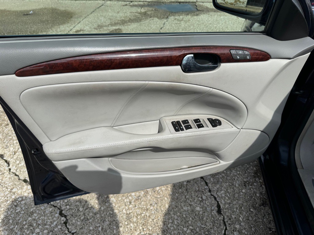 2009 Buick Lucerne Image 16