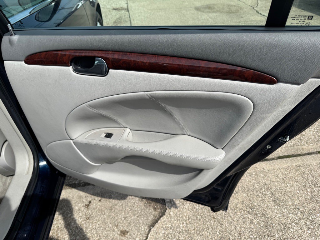 2009 Buick Lucerne Image 20