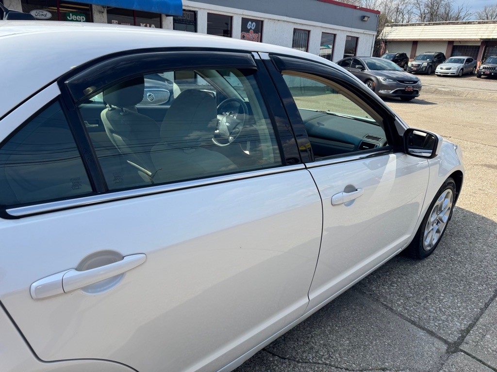 2010 Ford Fusion Image 9