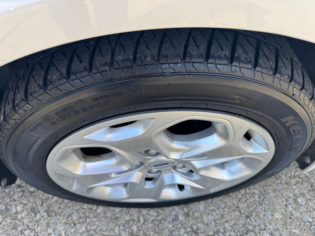 2010 Ford Fusion Image 11