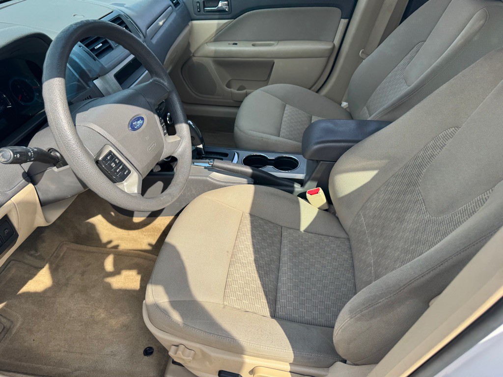 2010 Ford Fusion Image 17
