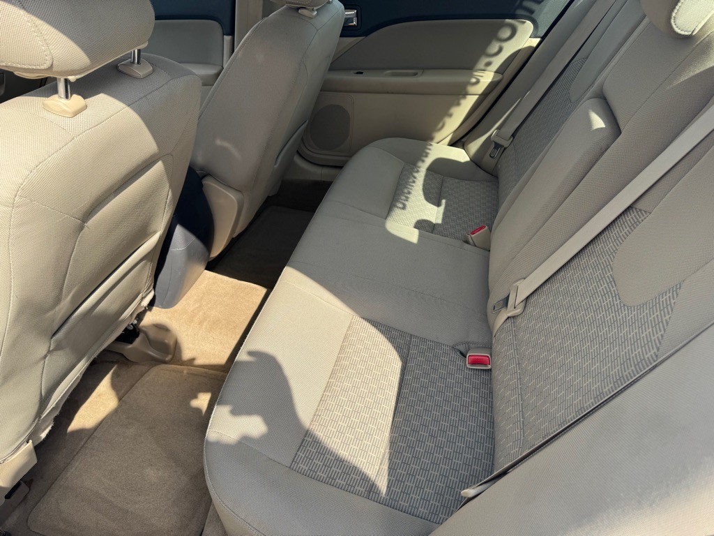 2010 Ford Fusion Image 19