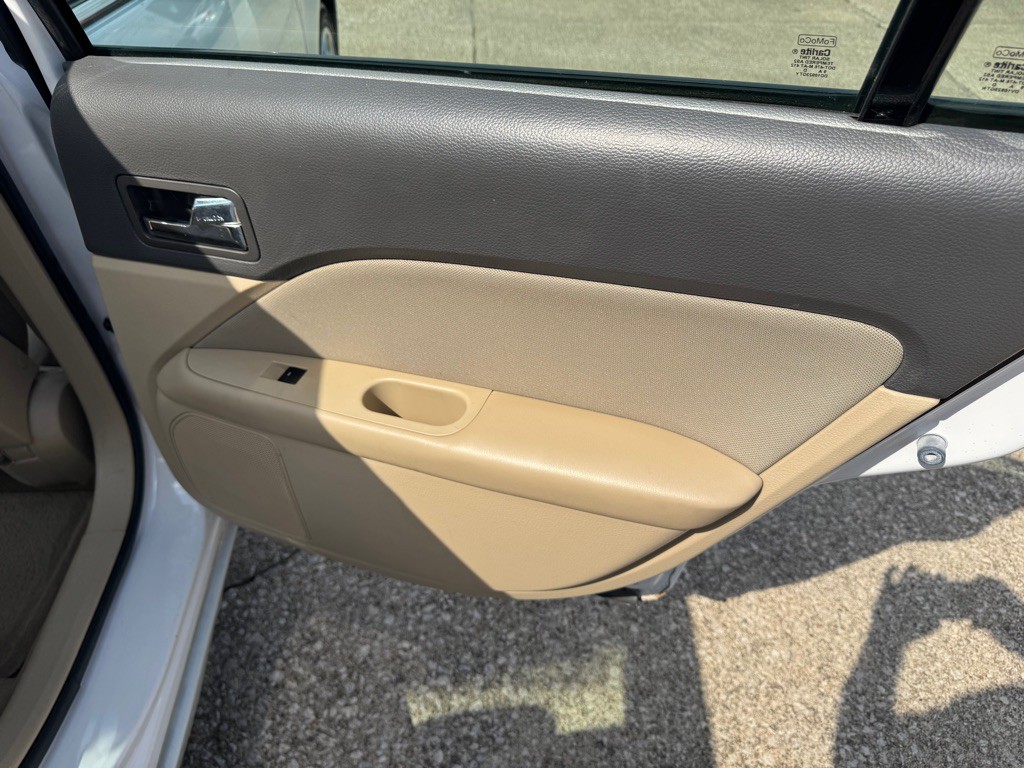 2010 Ford Fusion Image 20