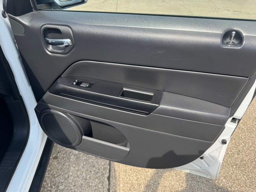 2012 Jeep Patriot Image 23