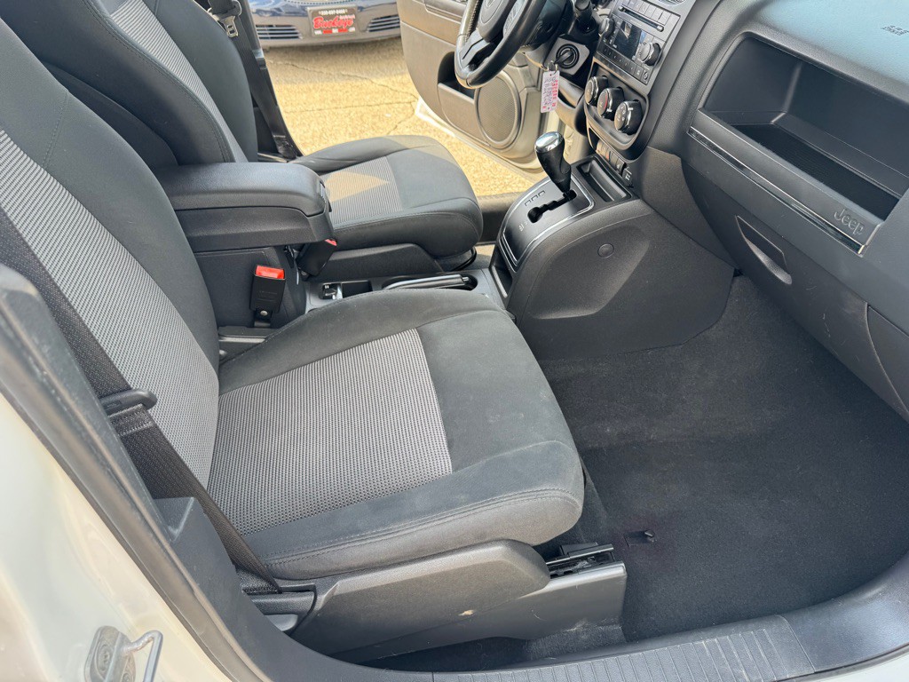 2012 Jeep Patriot Image 24