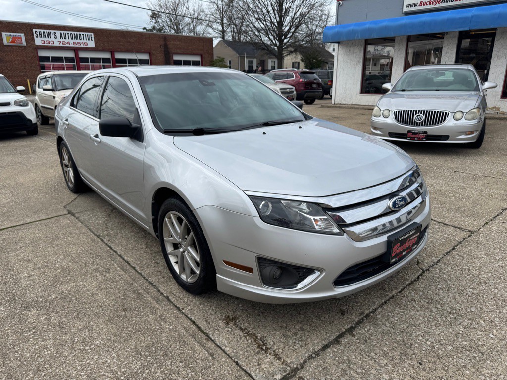 2011 Ford Fusion Image 1