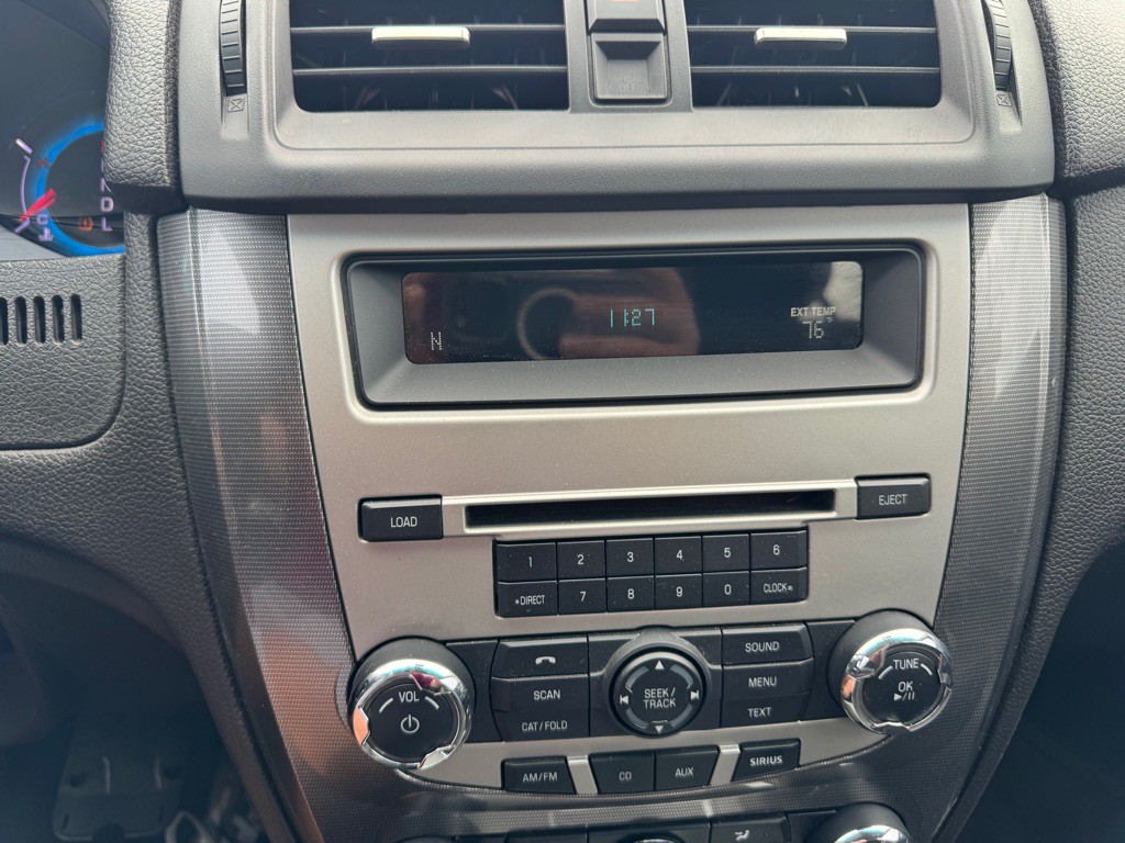 2011 Ford Fusion Image 15