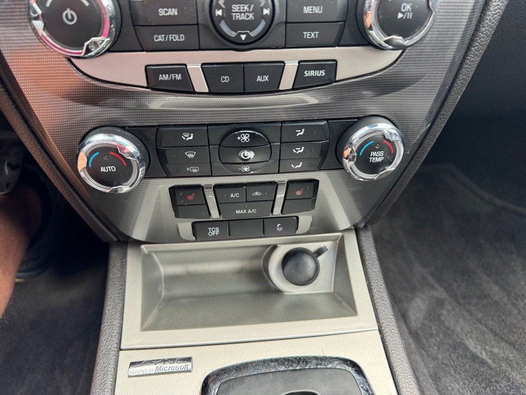 2011 Ford Fusion Image 16