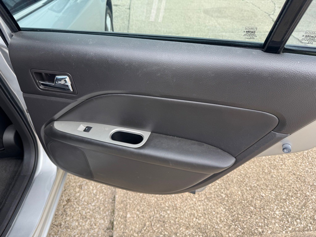 2011 Ford Fusion Image 21