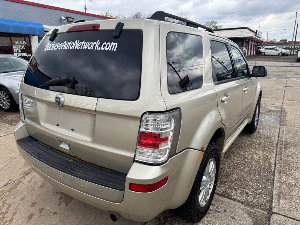 2010 Mercury Mariner Image 8