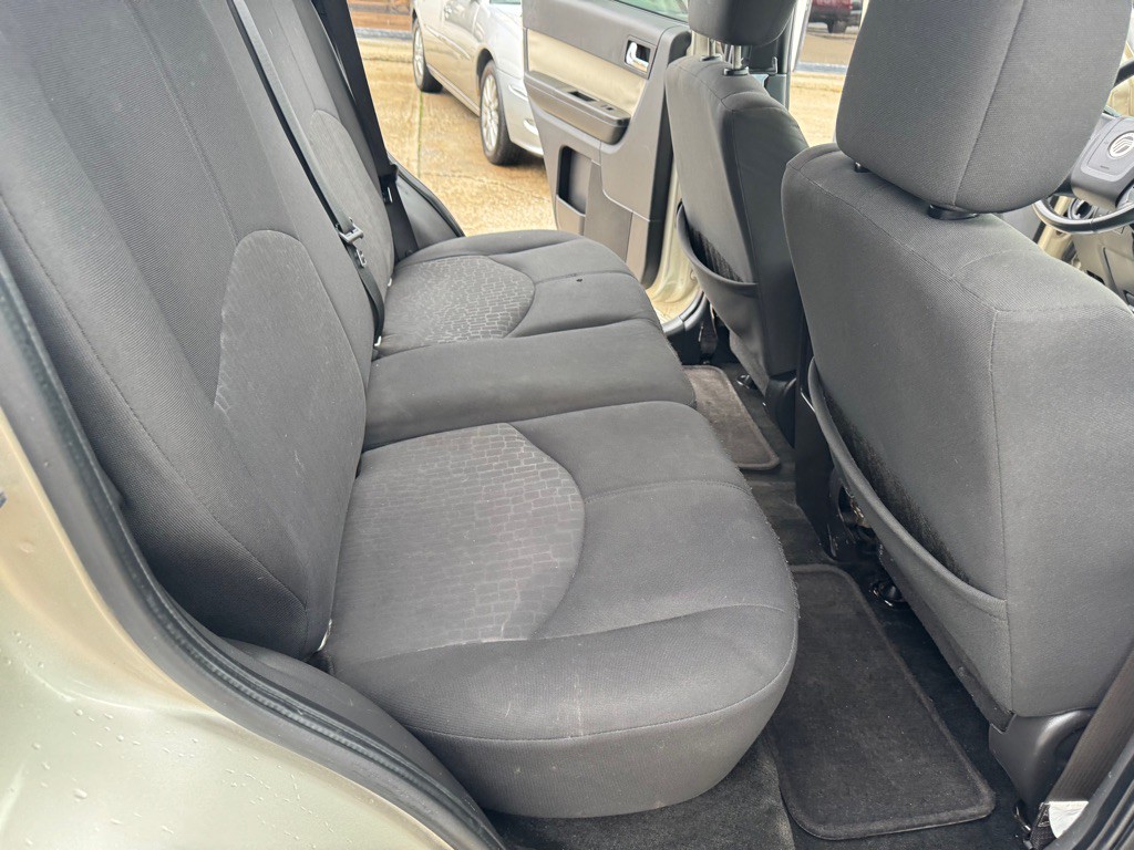 2010 Mercury Mariner Image 21