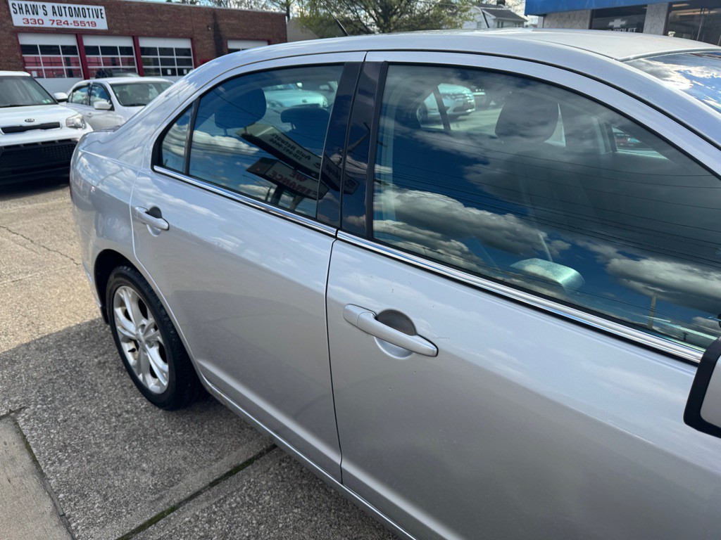 2012 Ford Fusion Image 10