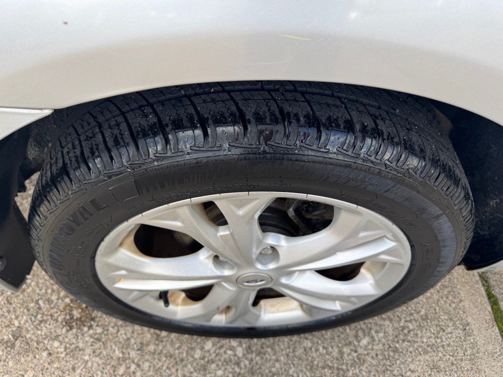 2012 Ford Fusion Image 11