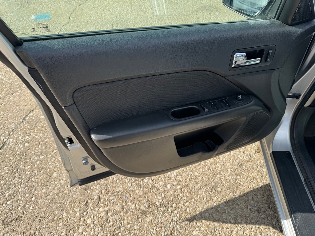 2012 Ford Fusion Image 16