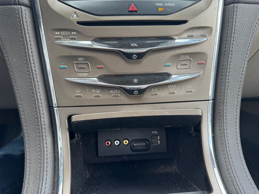 2014 Lincoln MKX Image 16