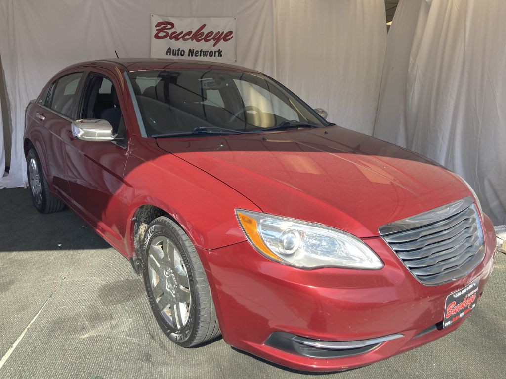 2013 Chrysler 200 Image 1