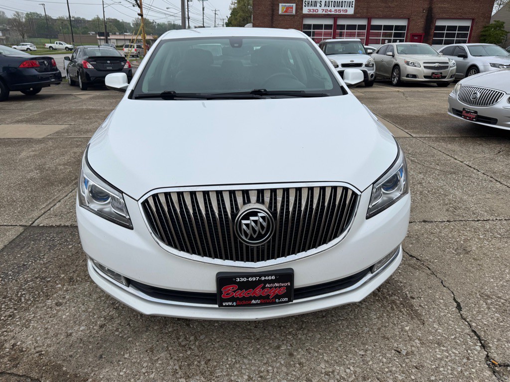 2016 Buick Lacrosse Image 2