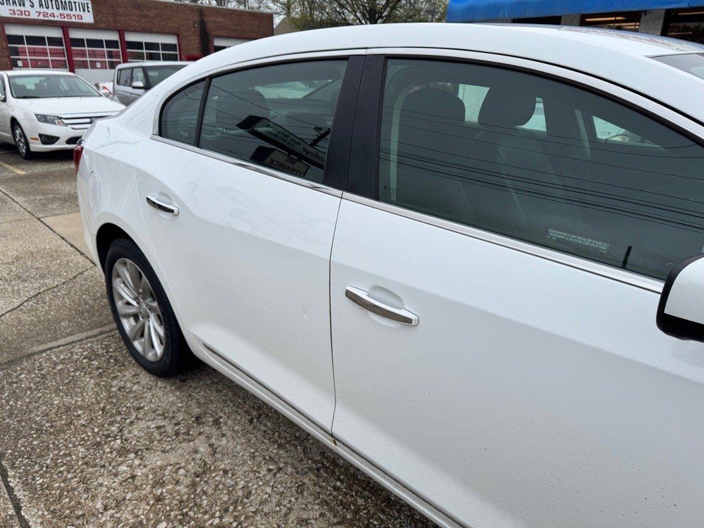 2016 Buick Lacrosse Image 10