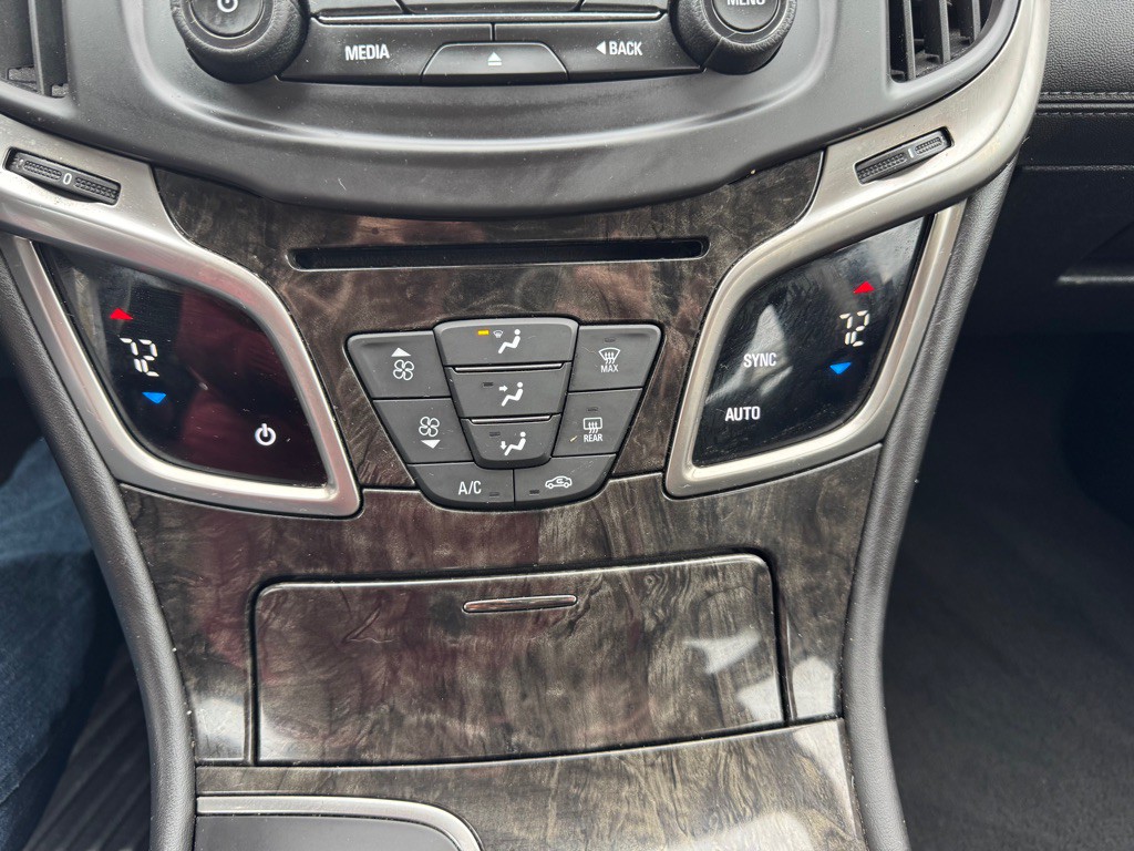 2016 Buick Lacrosse Image 15