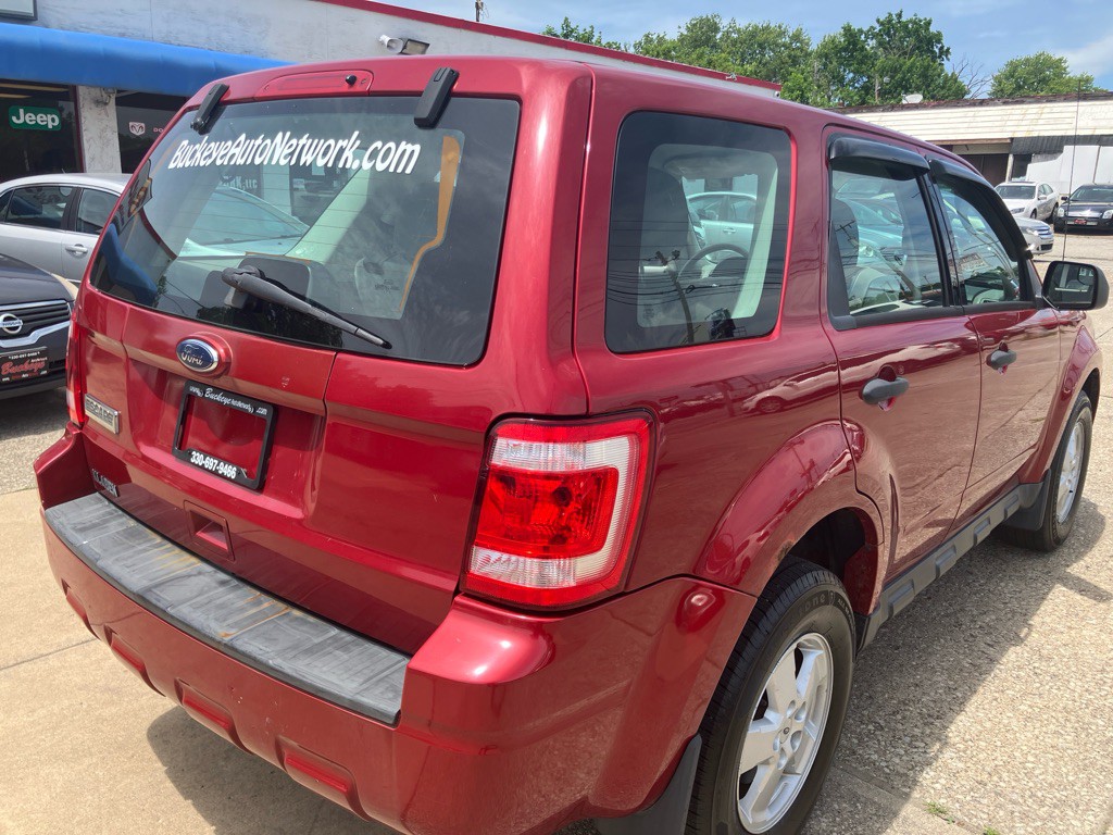 2010 Ford Escape Image 8
