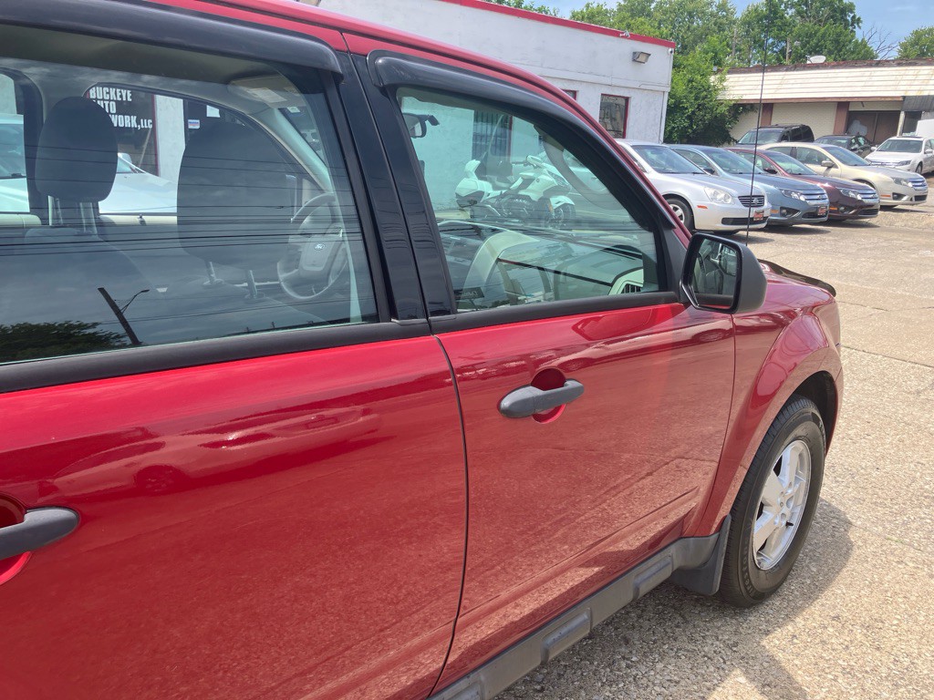 2010 Ford Escape Image 9