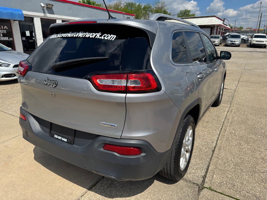 2016 Jeep Cherokee Image 8