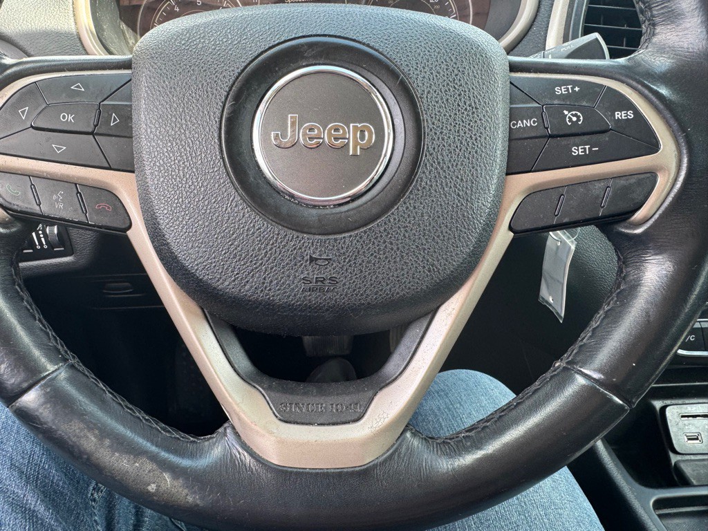 2016 Jeep Cherokee Image 15