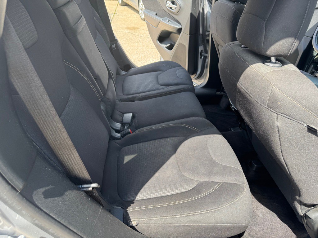 2016 Jeep Cherokee Image 23