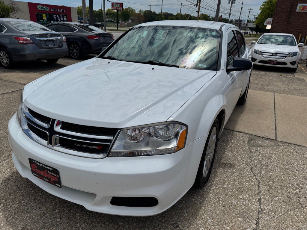 2013 Dodge Avenger Image 3