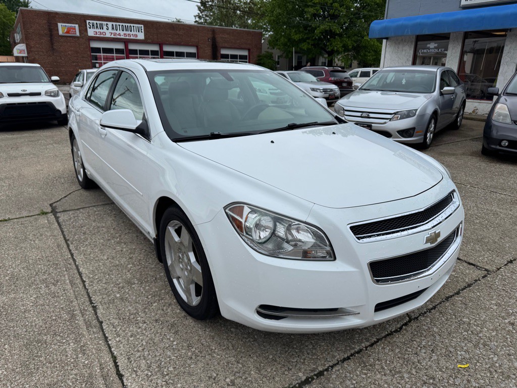 2009 Chevrolet Malibu Image 1