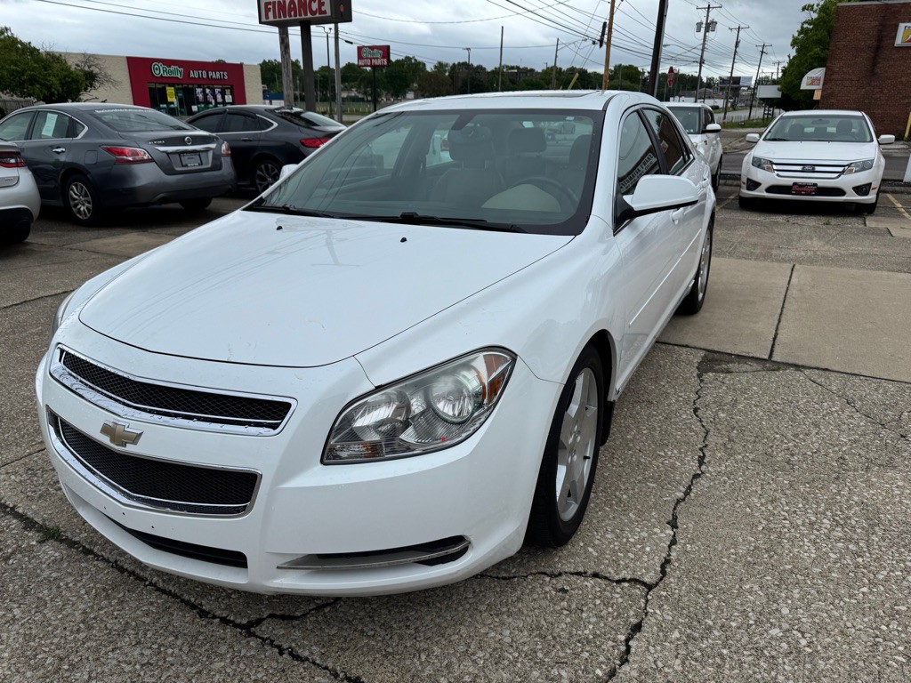 2009 Chevrolet Malibu Image 3