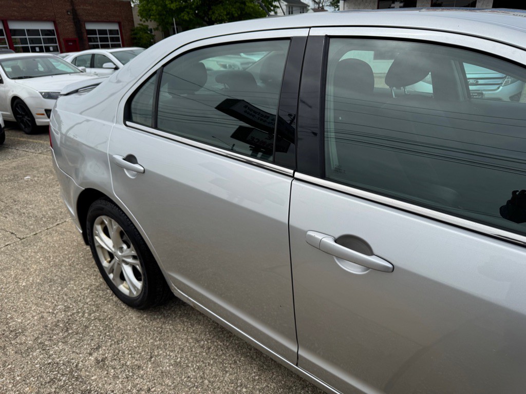 2012 Ford Fusion Image 10