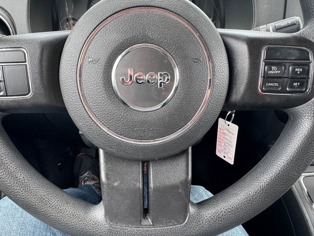 2017 Jeep Compass Image 13