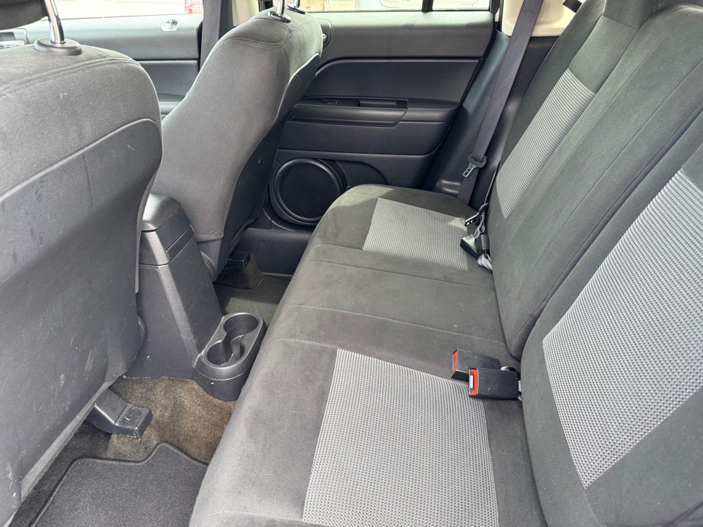 2017 Jeep Compass Image 19